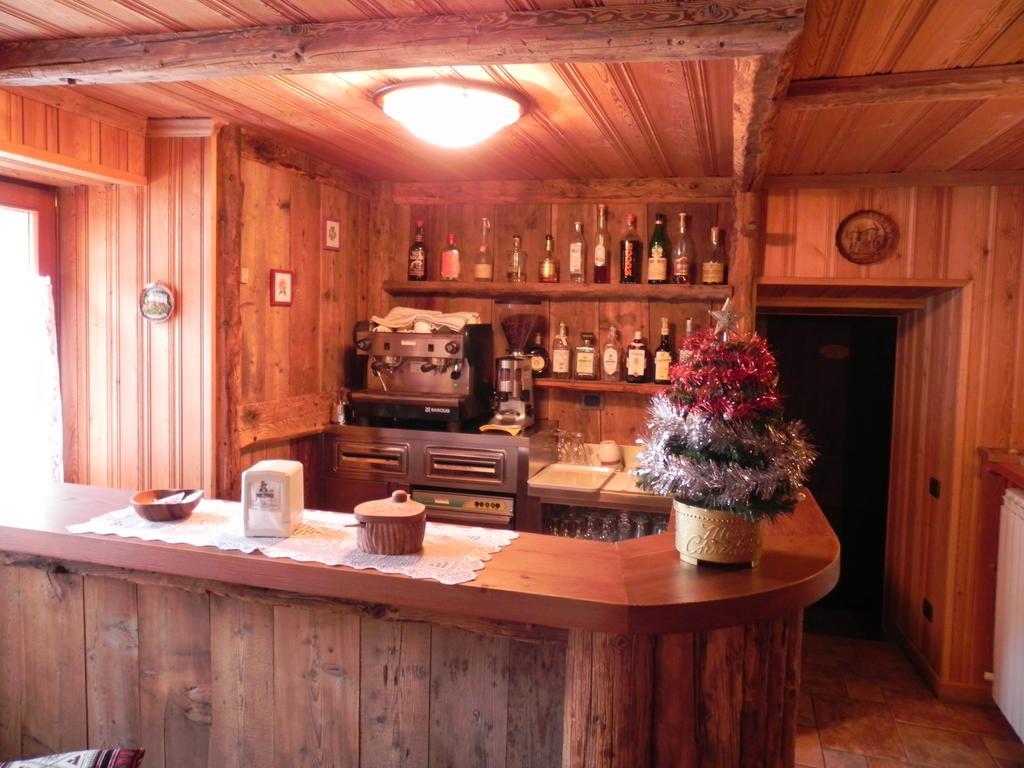 Le Vieux Rascard Chambres D'Hotes Champoluc Exteriér fotografie